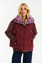 Krótka kamizelka Midnight Plum