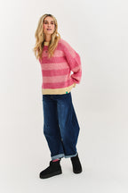 Sweter z wełną Strawberry Cream